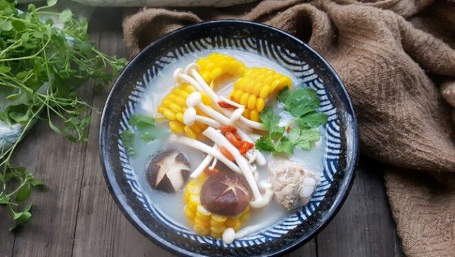 Cantonese-Style Mushroom and Corn Pork Rib Soup